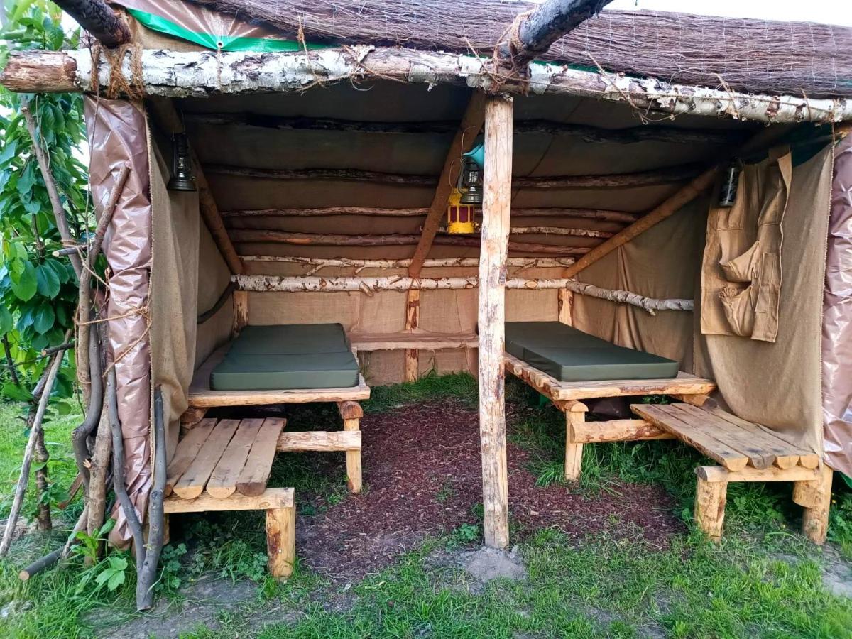 Au Pied Du Trieu, The Shelter Hotell Labroye Exteriör bild